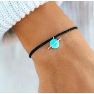 Pura Vida OPAL SATURN CHARM  Black With Blue Opalescent BNNU